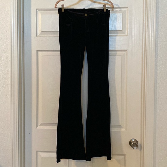 Black Velvet Bell Bottoms – Retro Glam Vibes - Picture 3 of 4